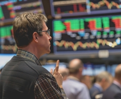 A Complexidade dos Mercados Financeiros: O Enigma da Eficiência e da Irracionalidade